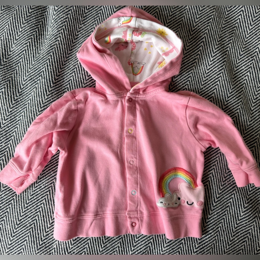 🌈 Gymboree Newborn Hoodie – Size 3–6 Months (Pink Rainbow)